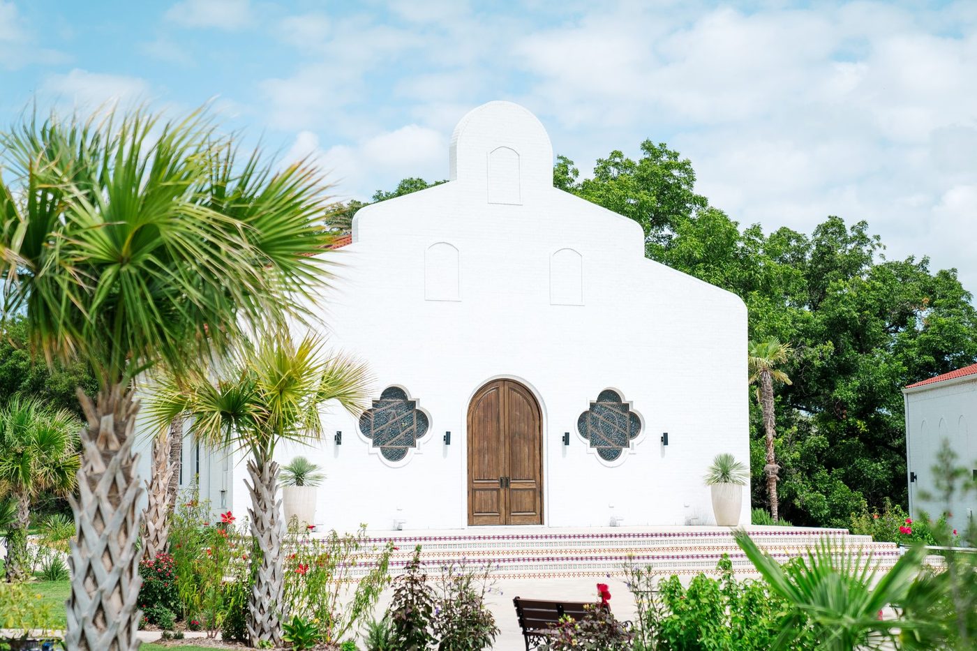 Casa Del Rey Front Facade
